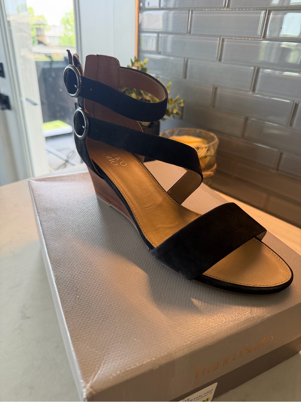 Like New Franco Sarto Black Suede Strappy Wedge Sandal with Buckle Rings Size 10